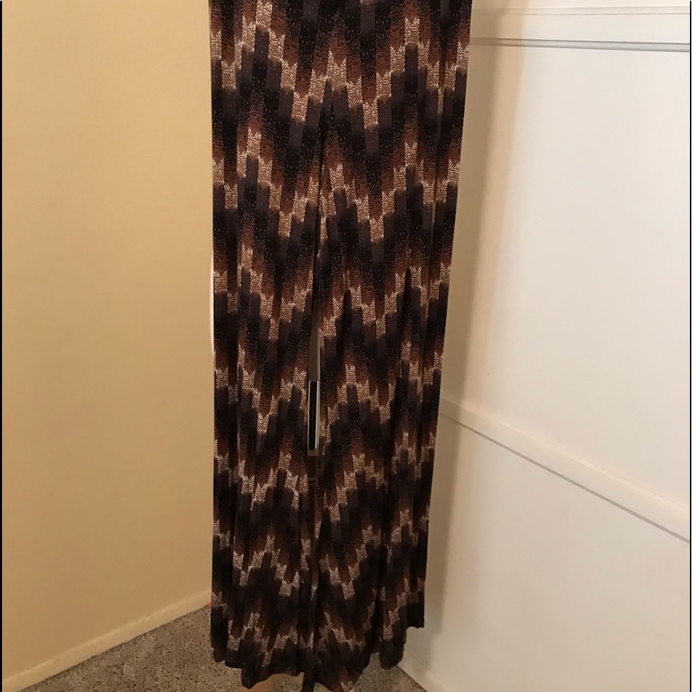 New VeronicaM pants in size Medium